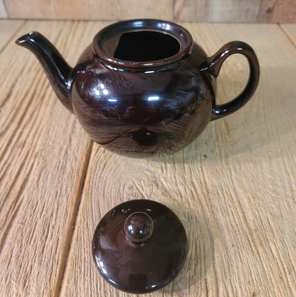 Pristine Kitchen English Country Chocolate Brown Betty Pristine